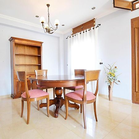 Galihost - Casa Con Precioso Jardin En Vilanova De Arousa Exterior foto